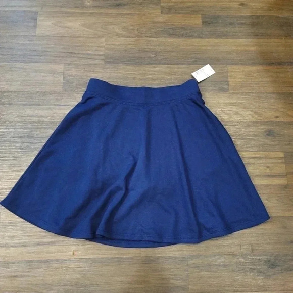 THE CHILDREN’S PLACE Stretchy Navy Skort Skirt Girls Size L (10-12) - Picture 1 of 7